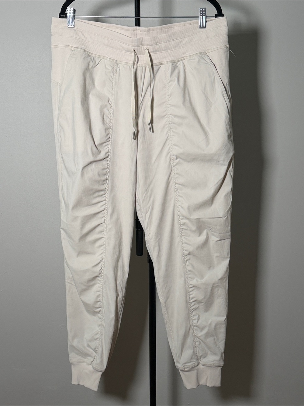 NWOT New Lululemon Dance Studio Mid-Rise Jogger *Full Length Bone - Picture 5 of 8